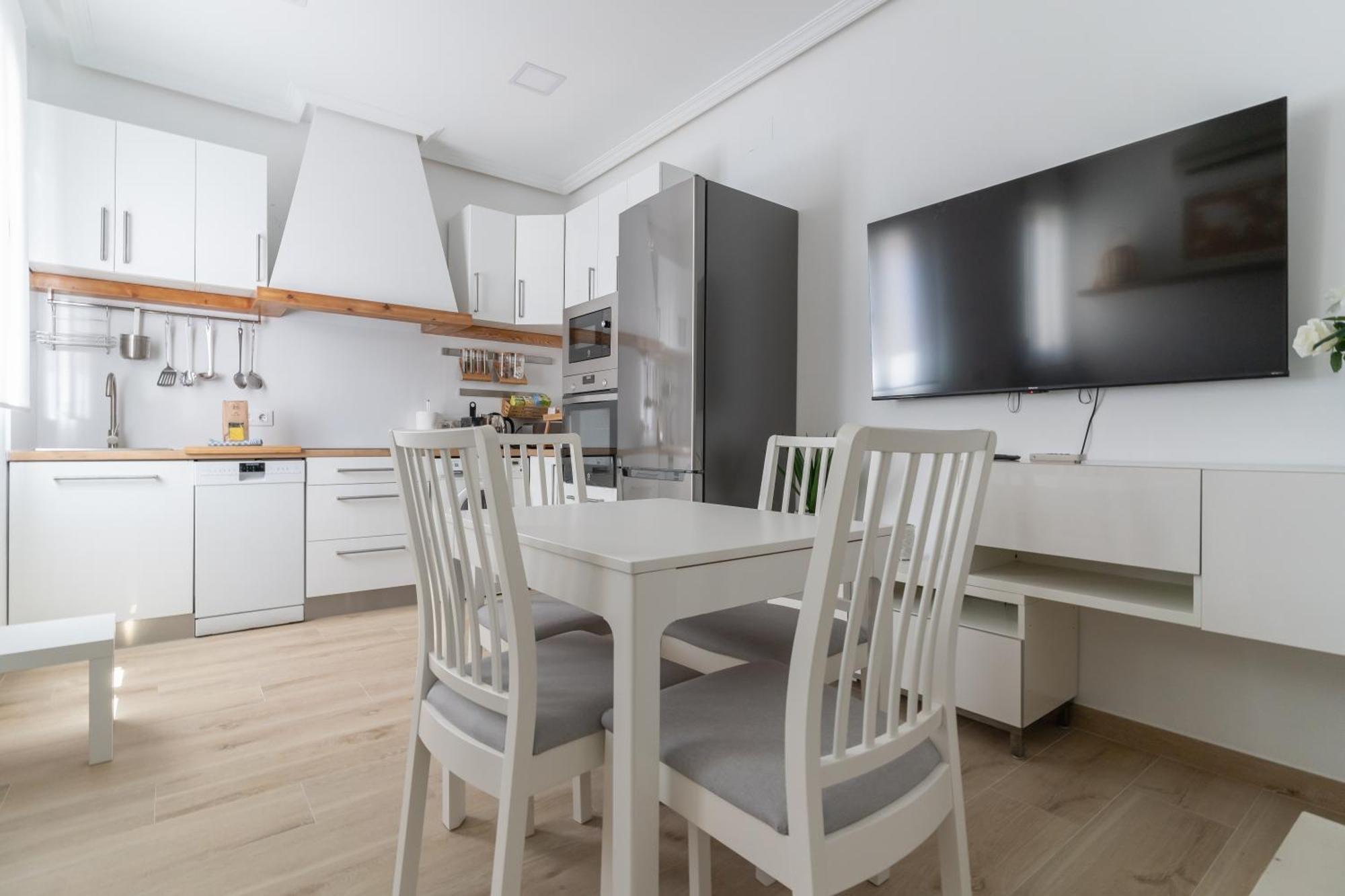 Bright Modern-1bedroom 1bath-delicias *